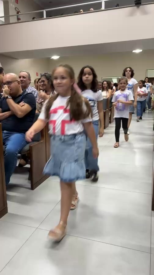 Apresentação de Páscoa das criancas 

Dia 05/04/2026